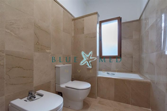 Image No.41-4 Bed Villa for sale
