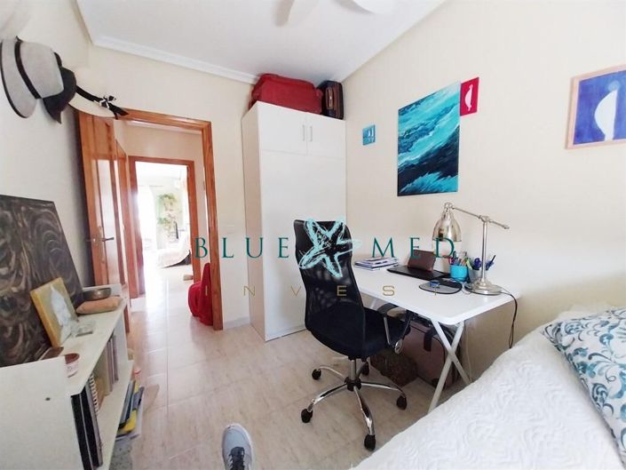 Image No.24-3 Bed Apartment for sale