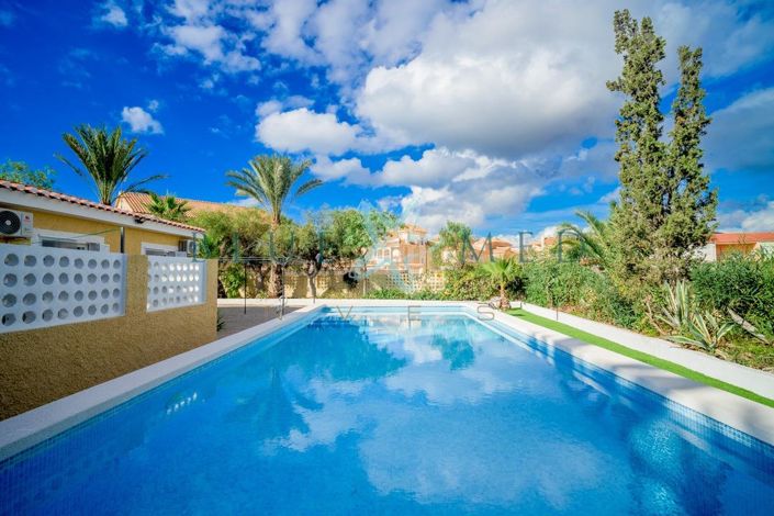 Image No.6-4 Bed Villa for sale