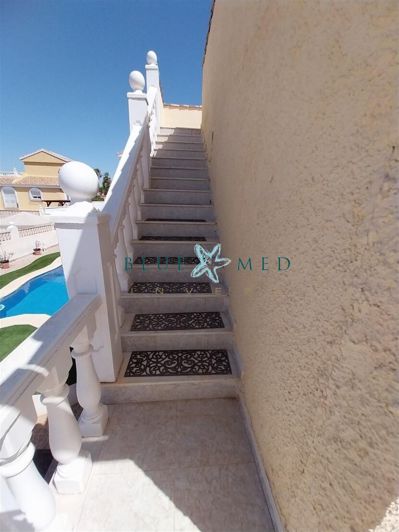 Image No.32-3 Bed Villa for sale