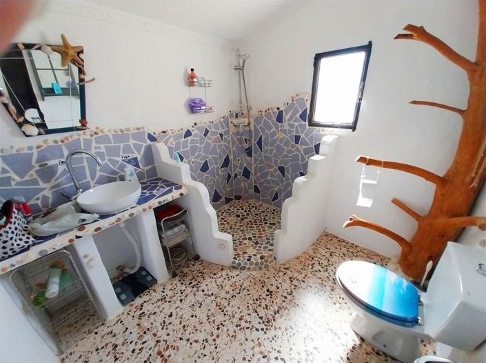 Image No.18-3 Bed Country House for sale