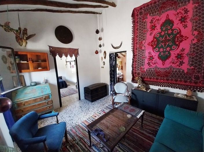 Image No.8-3 Bed Country House for sale
