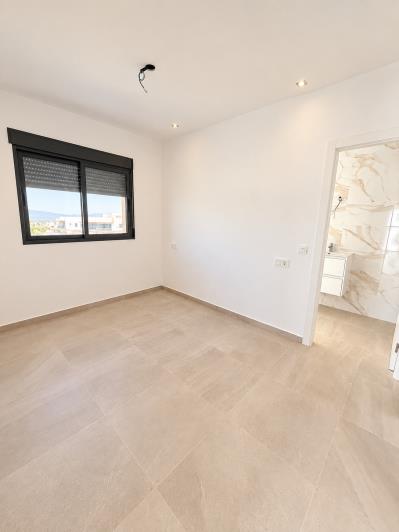 Image No.8-3 Bed Villa for sale