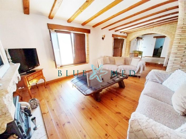 Image No.12-4 Bed Country House for sale