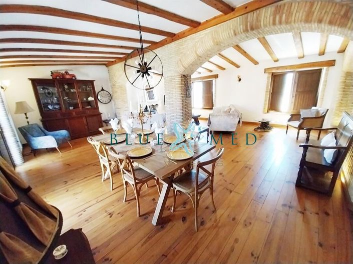 Image No.18-4 Bed Country House for sale