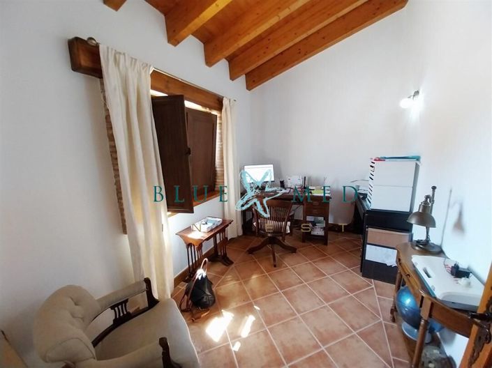 Image No.23-4 Bed Country House for sale