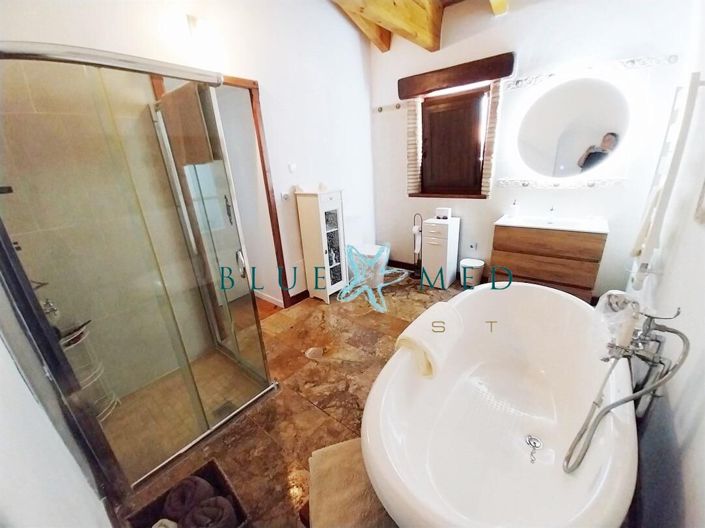 Image No.36-4 Bed Country House for sale