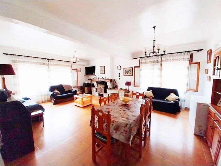 Image No.21-7 Bed Country House for sale