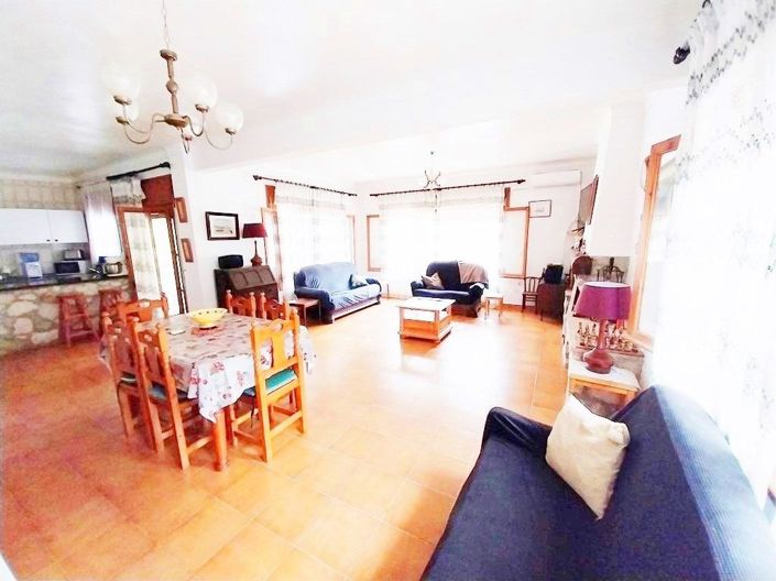 Image No.22-7 Bed Country House for sale