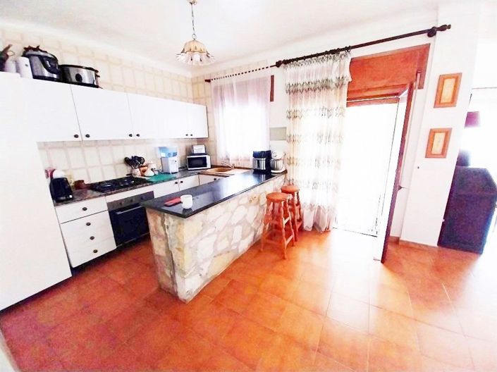Image No.25-7 Bed Country House for sale
