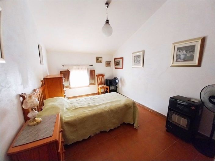 Image No.37-7 Bed Country House for sale