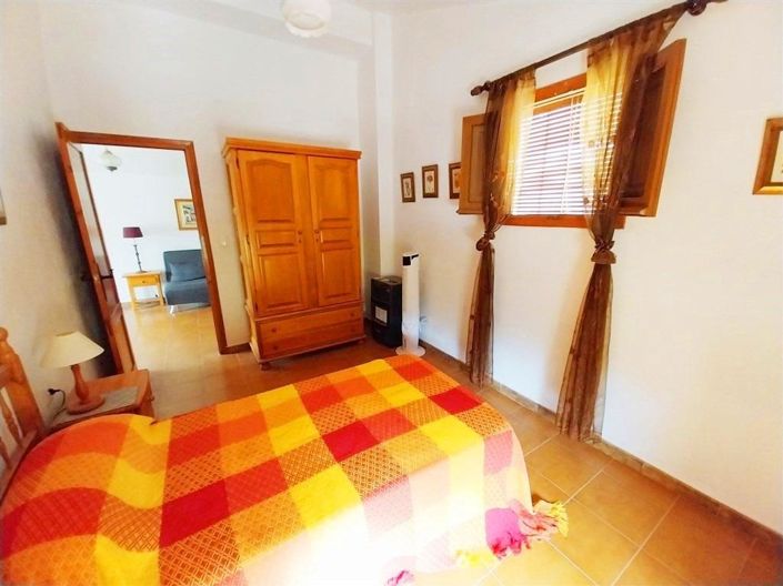 Image No.41-7 Bed Country House for sale