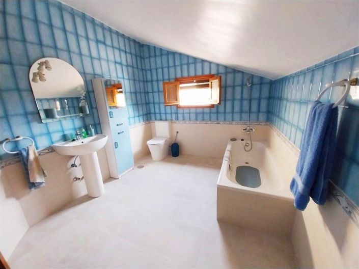 Image No.45-7 Bed Country House for sale