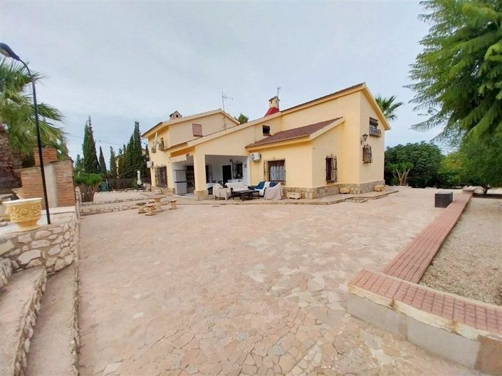 Image No.7-7 Bed Country House for sale
