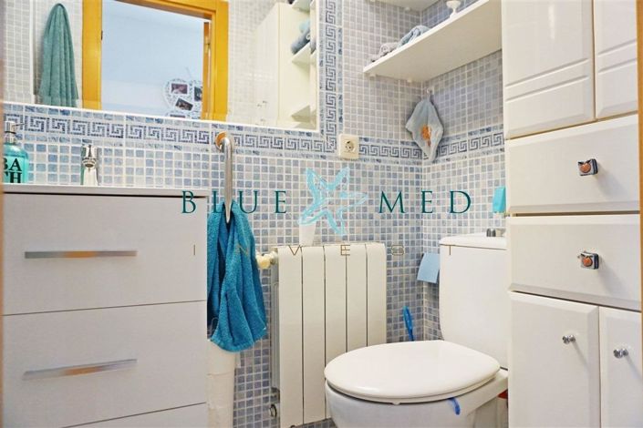 Image No.20-4 Bed Property for sale