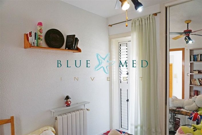 Image No.27-4 Bed Property for sale
