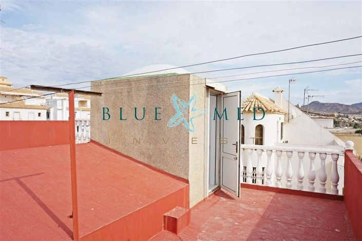 Image No.32-4 Bed Property for sale
