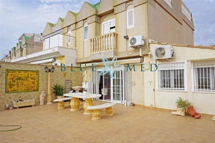 Image No.5-4 Bed Property for sale