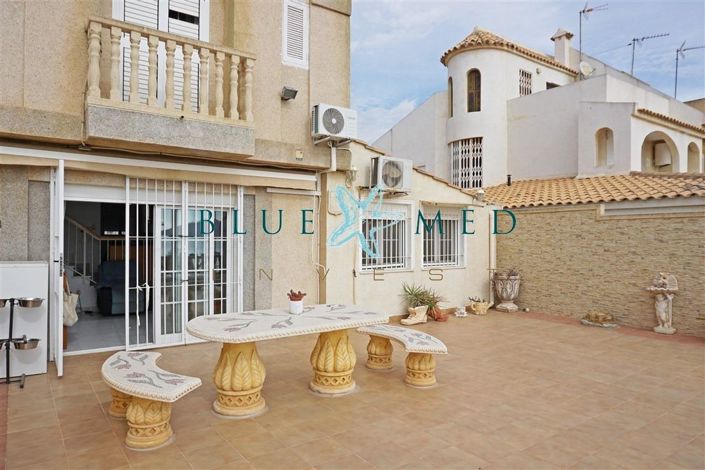 Image No.6-4 Bed Property for sale