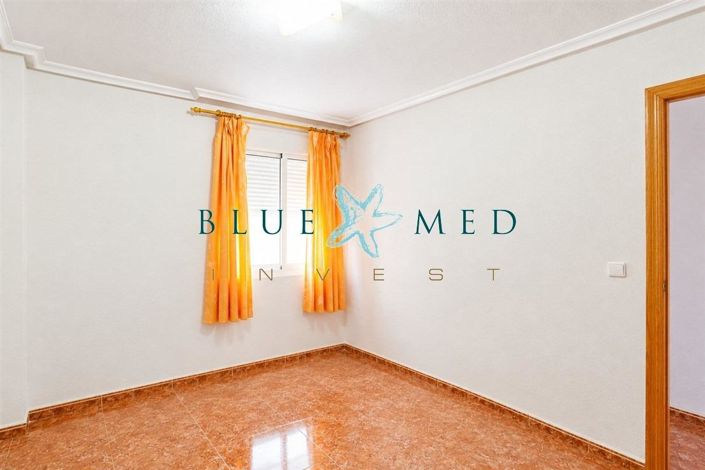 Image No.19-3 Bed Flat for sale