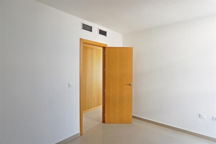 Image No.19-2 Bed Apartment for sale