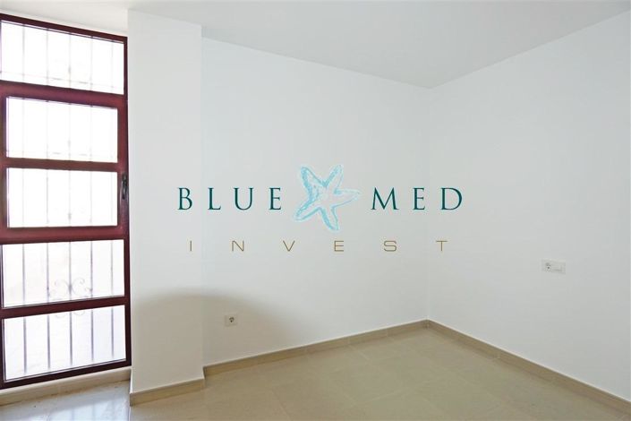 Image No.20-2 Bed Apartment for sale