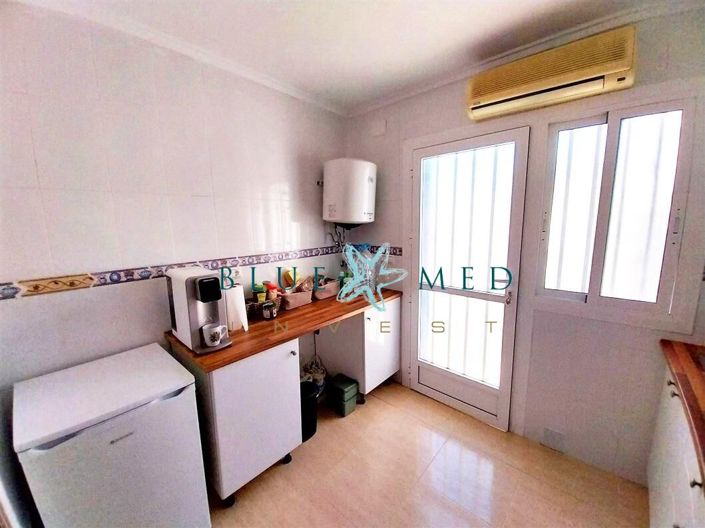 Image No.10-2 Bed House for sale