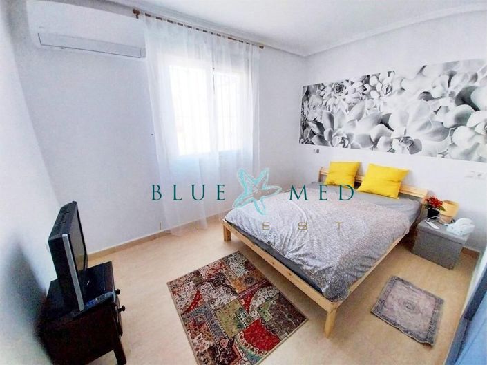 Image No.19-2 Bed House for sale