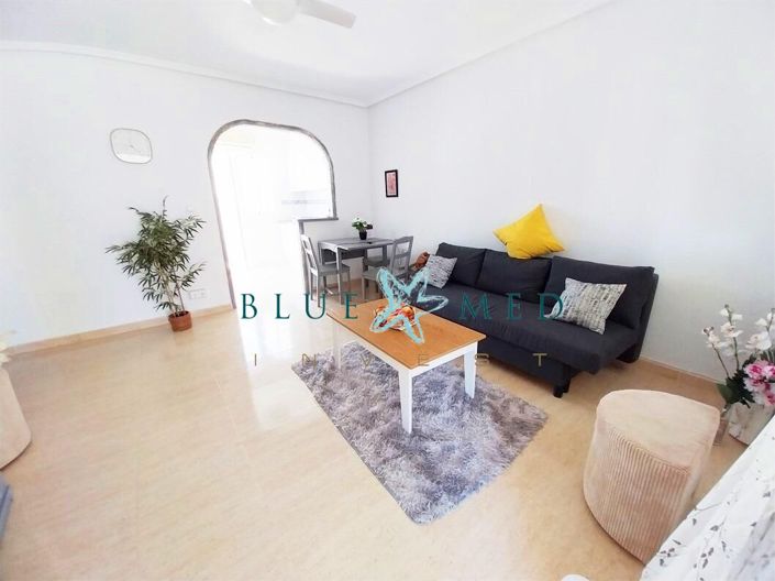 Image No.2-2 Bed House for sale