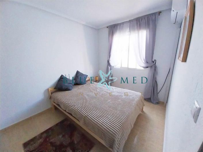 Image No.20-2 Bed House for sale