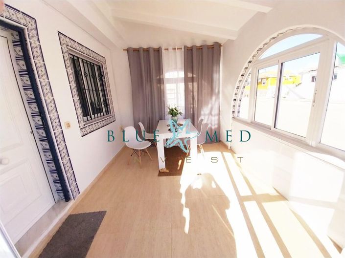 Image No.35-2 Bed House for sale
