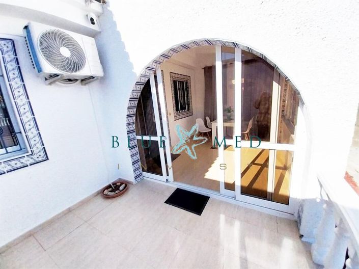 Image No.41-2 Bed House for sale