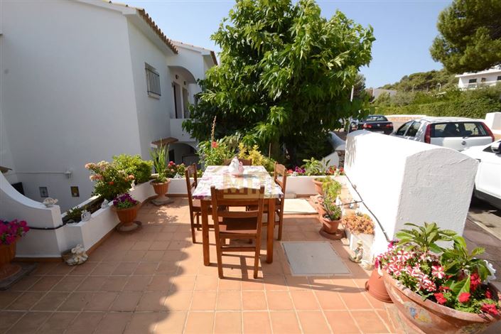 Image No.26-3 Bed Property for sale