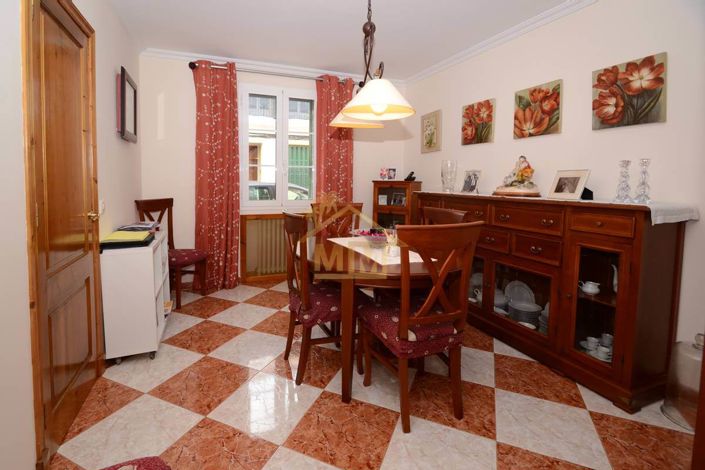 Image No.10-4 Bed Townhouse for sale