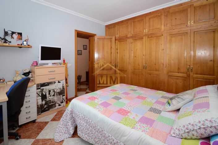 Image No.16-4 Bed Townhouse for sale