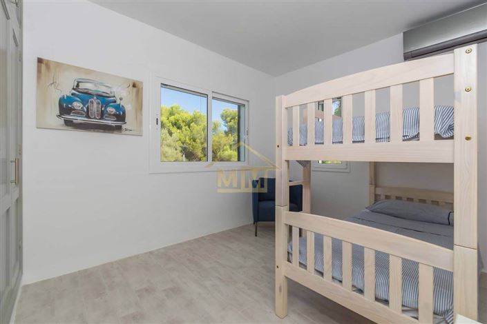 Image No.17-4 Bed Villa for sale