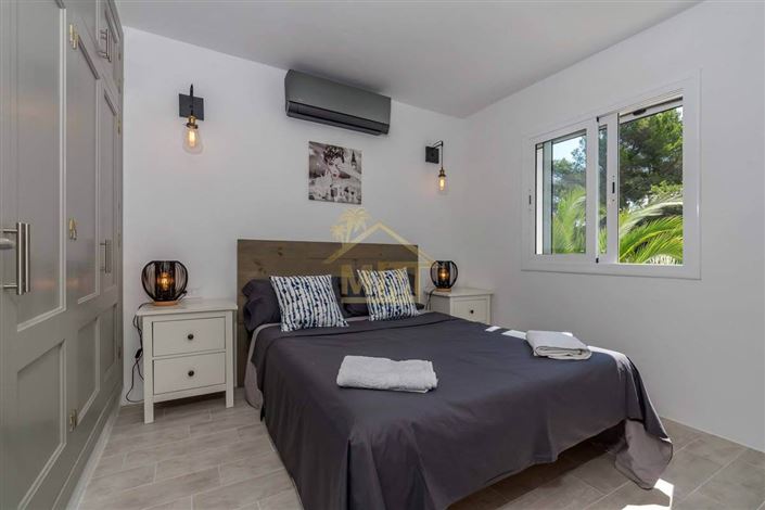 Image No.21-4 Bed Villa for sale