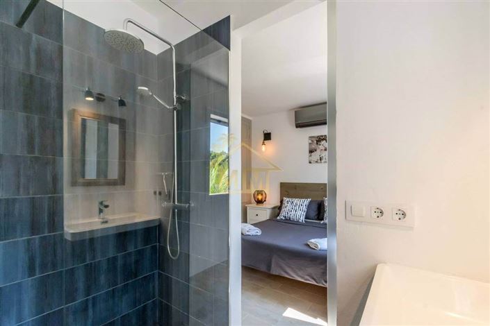 Image No.22-4 Bed Villa for sale