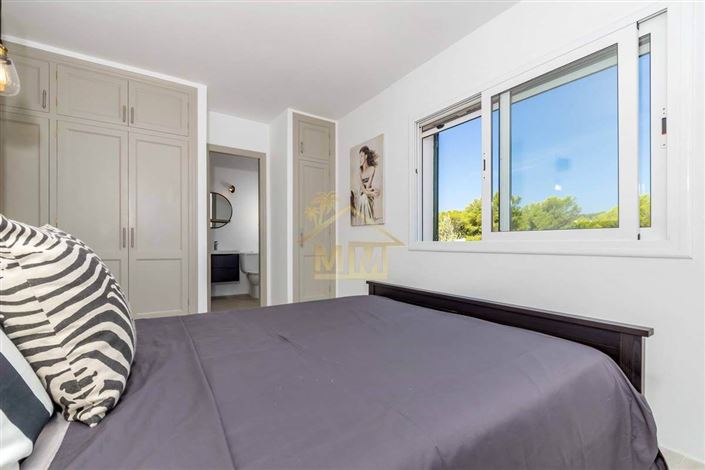 Image No.25-4 Bed Villa for sale