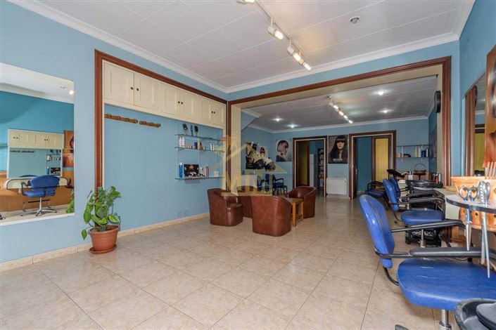 Image No.2-Commercial à vendre à Es Castell