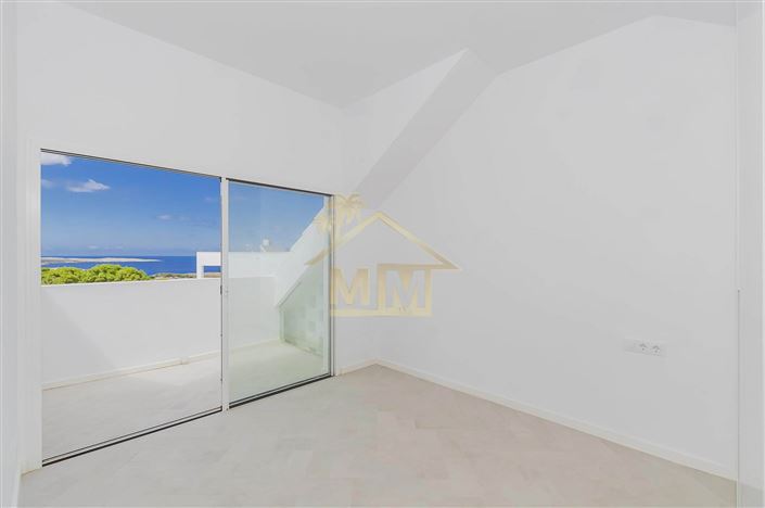 Image No.22-4 Bed Villa for sale