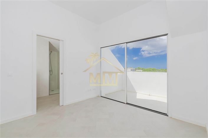 Image No.28-4 Bed Villa for sale