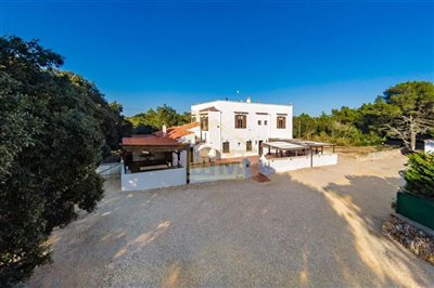 Commercial de 4 chambres à vendre à Alaior