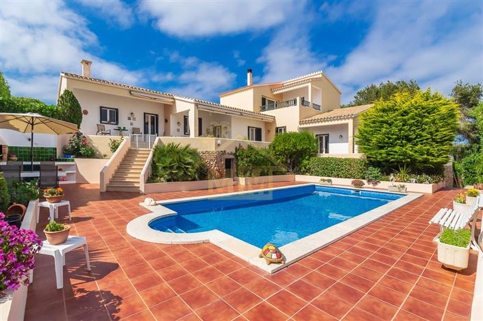 Image No.1-4 Bed Villa for sale
