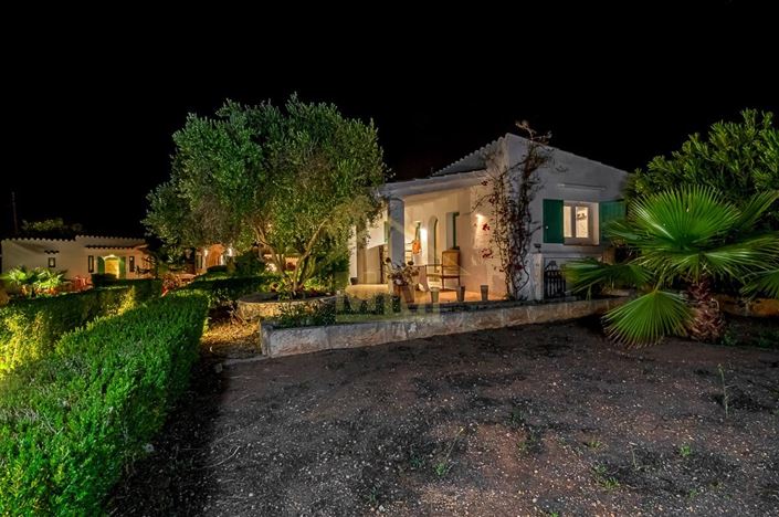 Image No.42-4 Bed Country House for sale