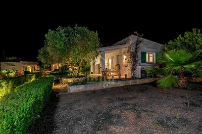 casa-de-campo-en-carretera-bini-111