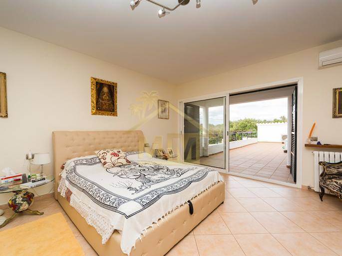 Image No.14-7 Bed Villa for sale