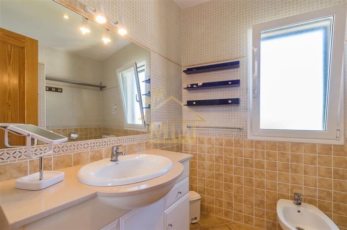 Image No.18-4 Bed Villa for sale