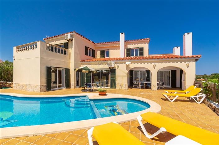 Image No.2-4 Bed Villa for sale