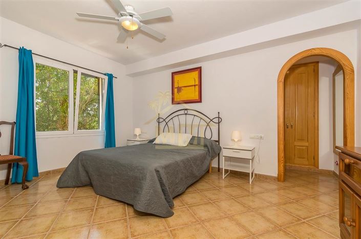 Image No.24-4 Bed Villa for sale